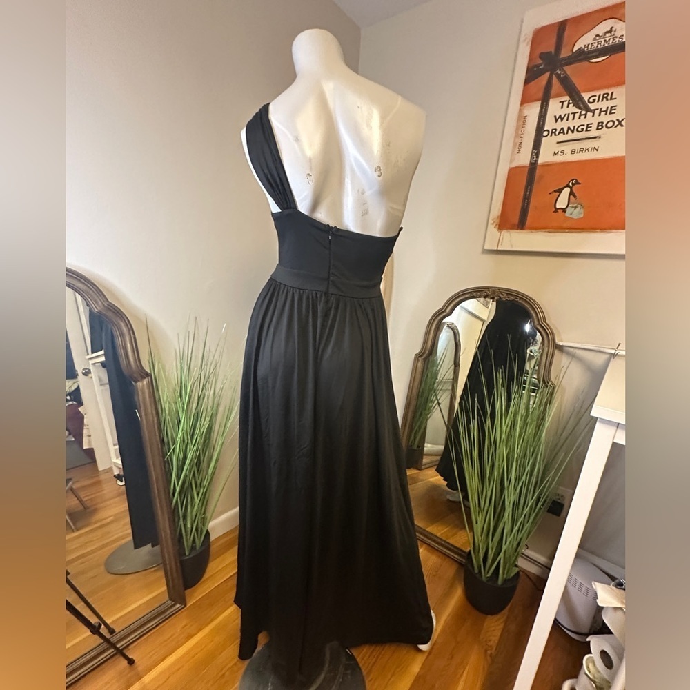 Unbranded Elegant Black One-Shoulder Dress Metal Details Size Small - Picture 3 of 5